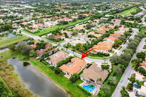 7077 Via Mediterrania Boca Raton FL 33433