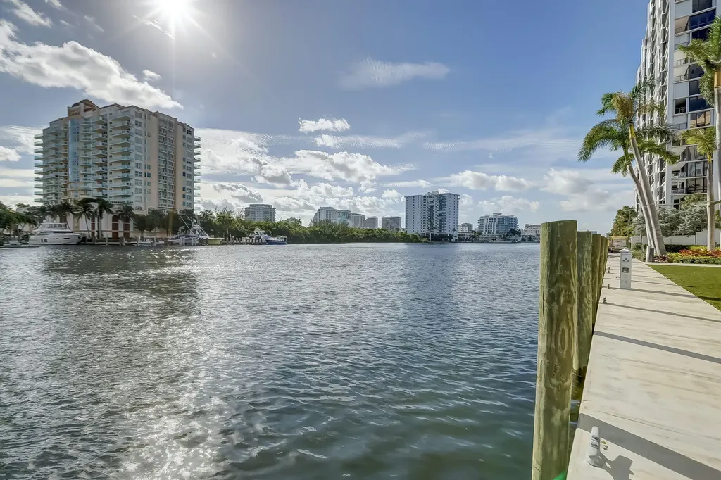 2670 E Sunrise Boulevard Fort Lauderdale FL 33304