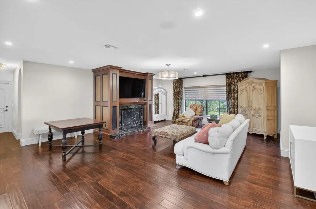 4816 S Lake Drive Boynton Beach FL 33436