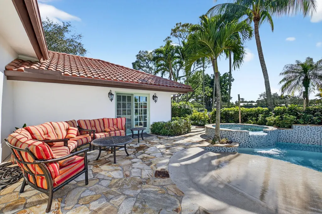 4816 S Lake Drive Boynton Beach FL 33436