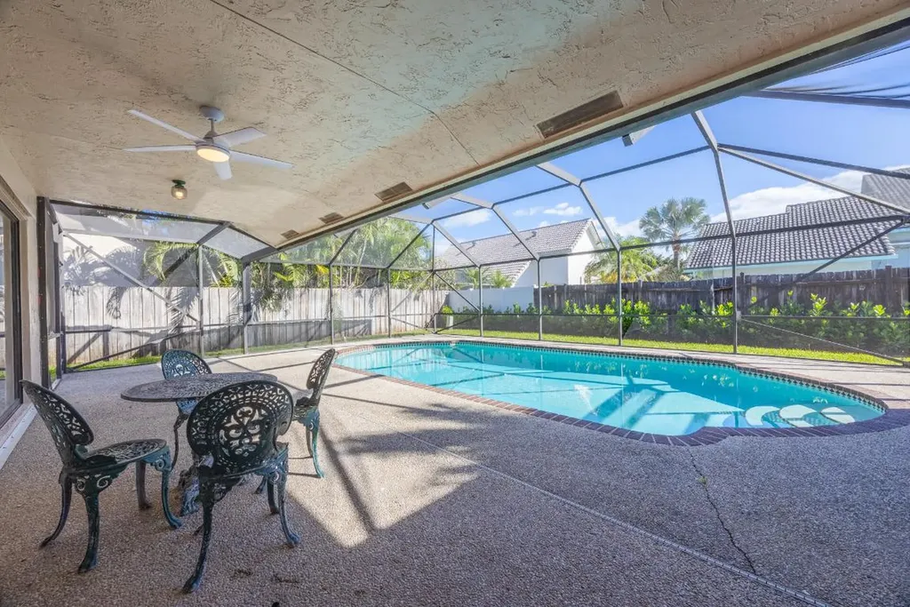 22352 Martella Avenue Boca Raton FL 33433