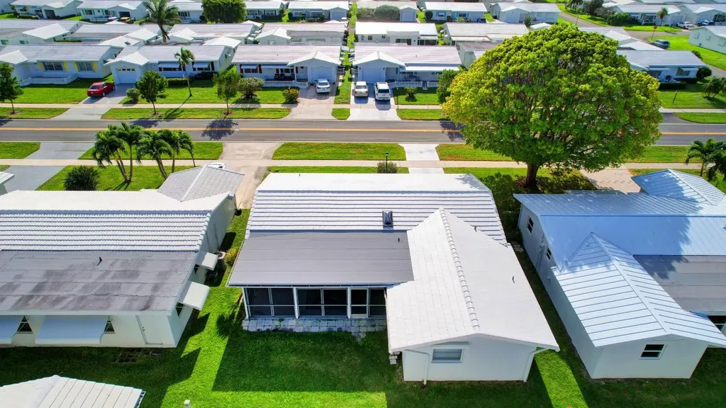 716 SW 18th Street Boynton Beach FL 33426