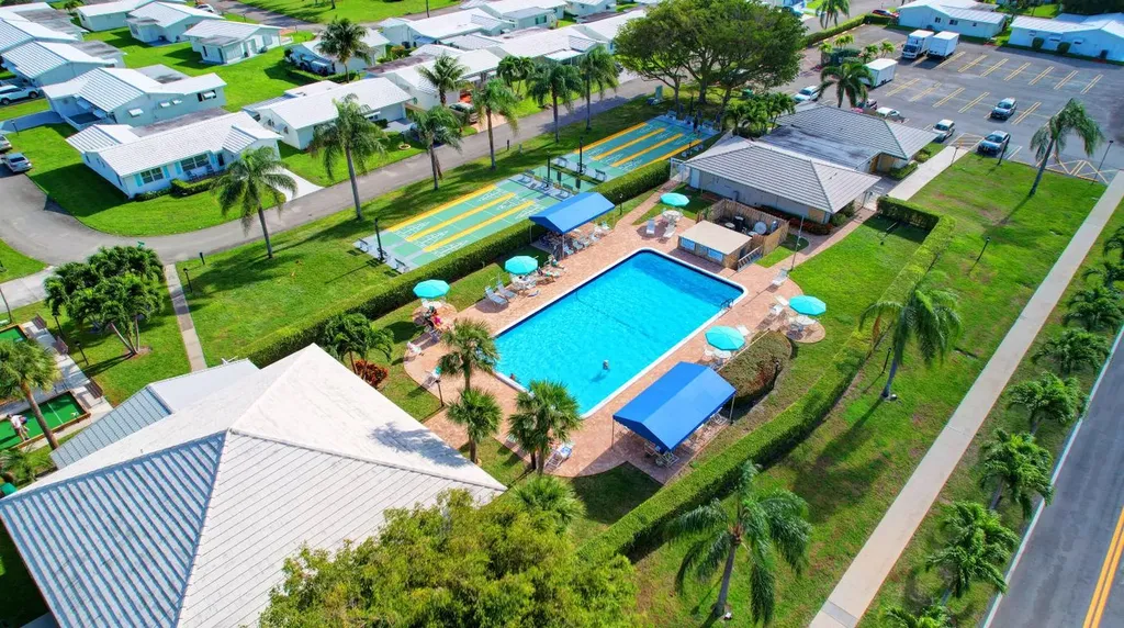 716 SW 18th Street Boynton Beach FL 33426