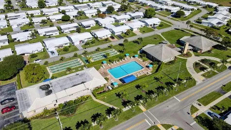 716 SW 18th Street Boynton Beach FL 33426