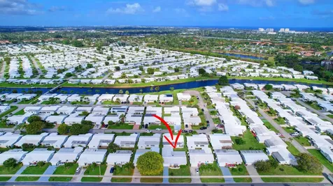 716 SW 18th Street Boynton Beach FL 33426