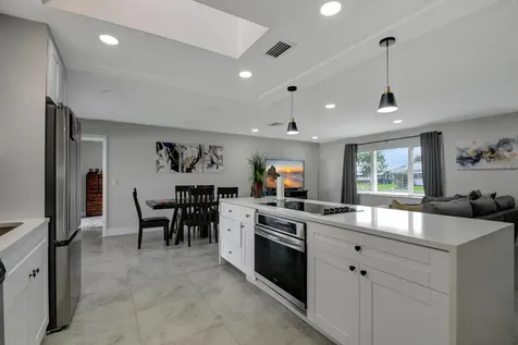 716 SW 18th Street Boynton Beach FL 33426