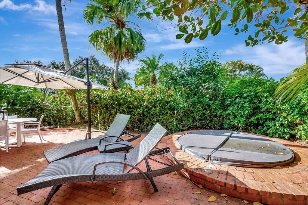 22728 Caravelle Circle Boca Raton FL 33433