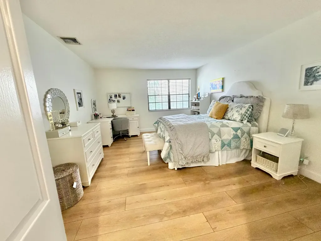 22728 Caravelle Circle Boca Raton FL 33433