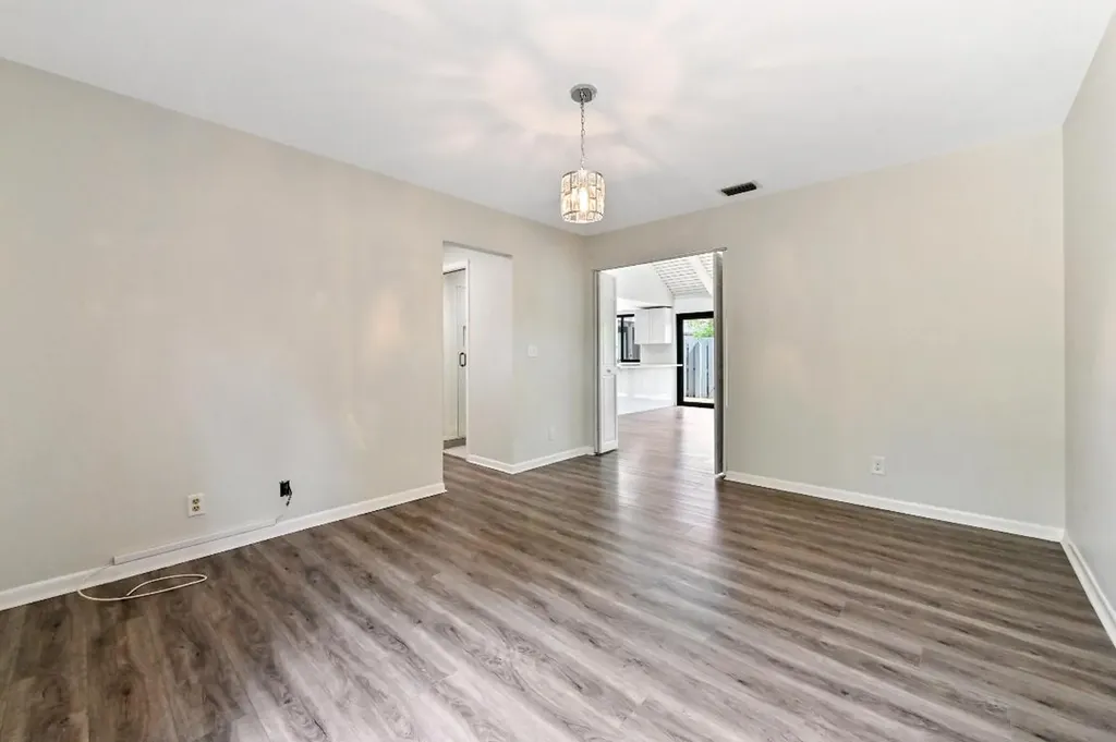 271 NW 15th Street Boca Raton FL 33432