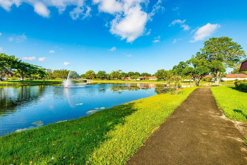 604 Laconia Circle Lake Worth FL 33467