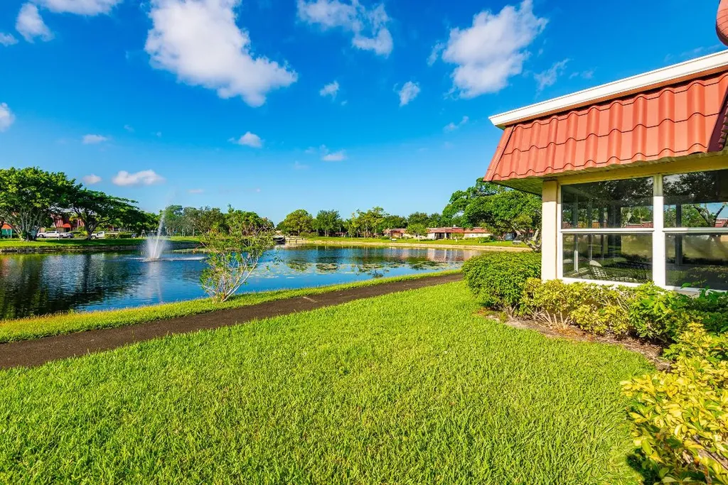 604 Laconia Circle Lake Worth FL 33467
