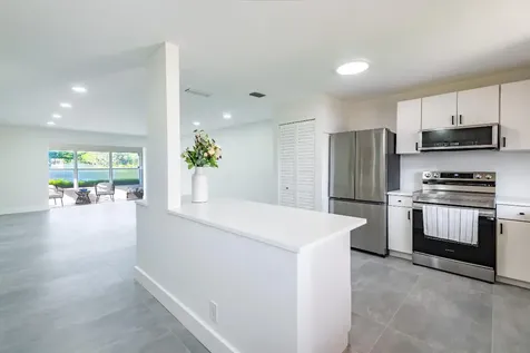 604 Laconia Circle Lake Worth FL 33467