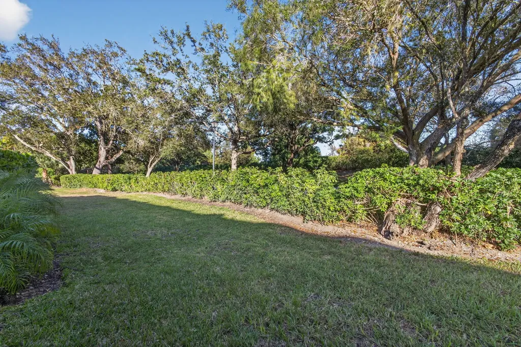 703 Saint Giles Court Palm Beach Gardens FL 33418