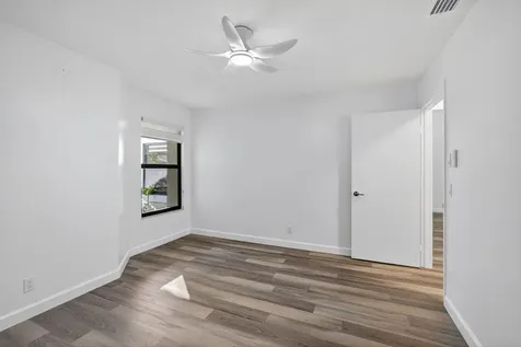 703 Saint Giles Court Palm Beach Gardens FL 33418