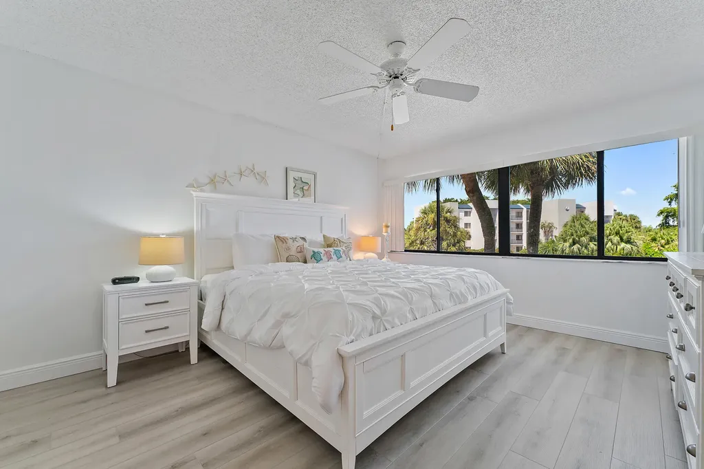 1605 S Us Highway 1 Jupiter FL 33477