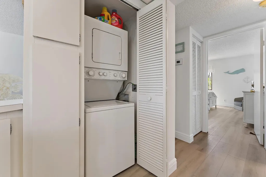 1605 S Us Highway 1 Jupiter FL 33477