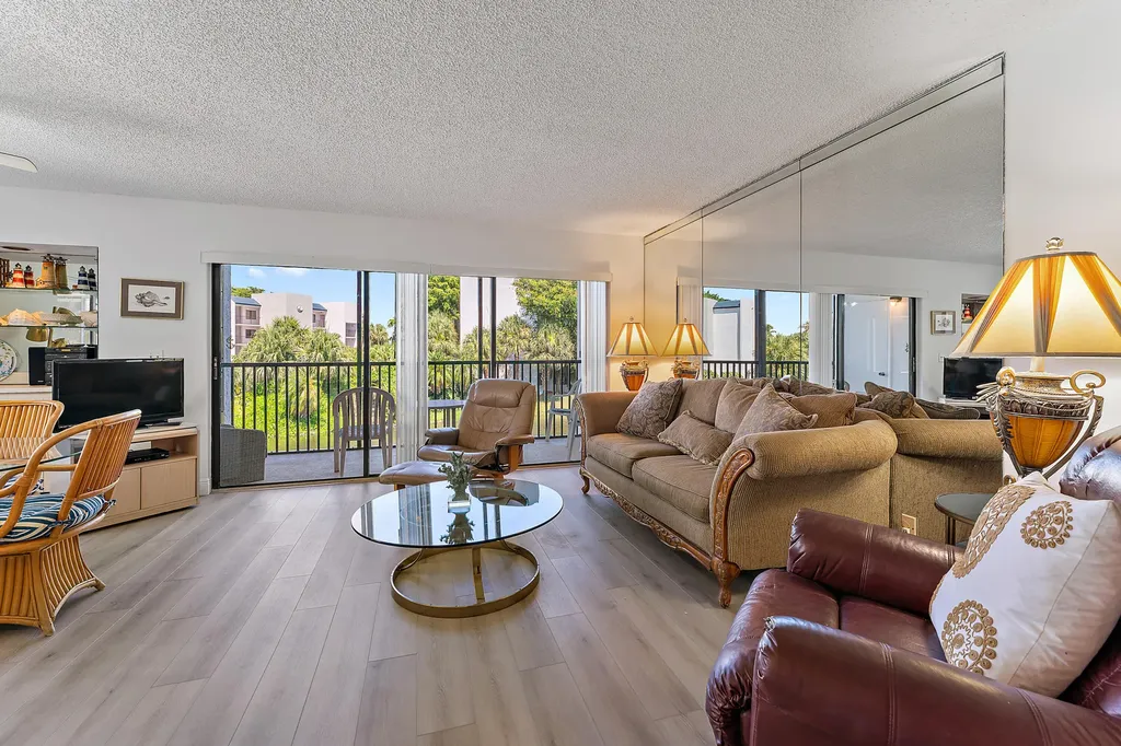 1605 S Us Highway 1 Jupiter FL 33477