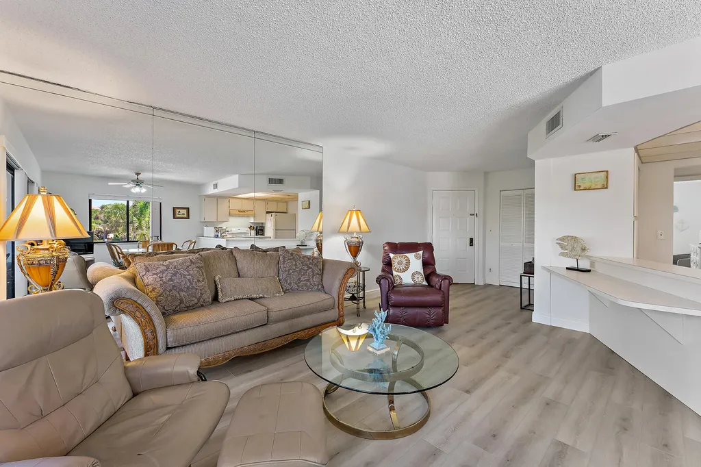 1605 S Us Highway 1 Jupiter FL 33477