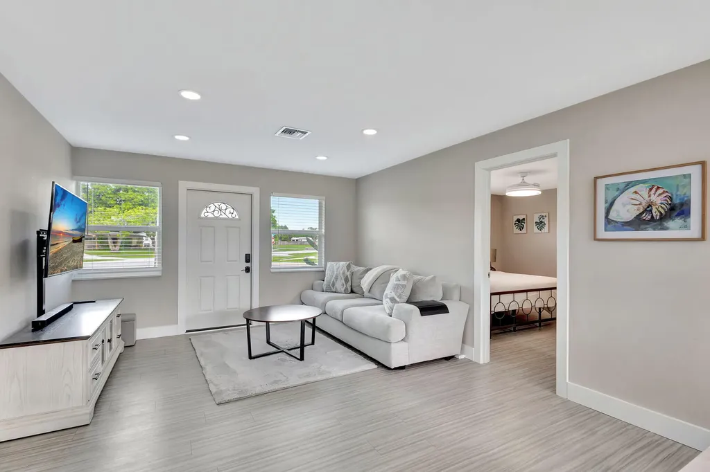 9518 Keating Drive Palm Beach Gardens FL 33410