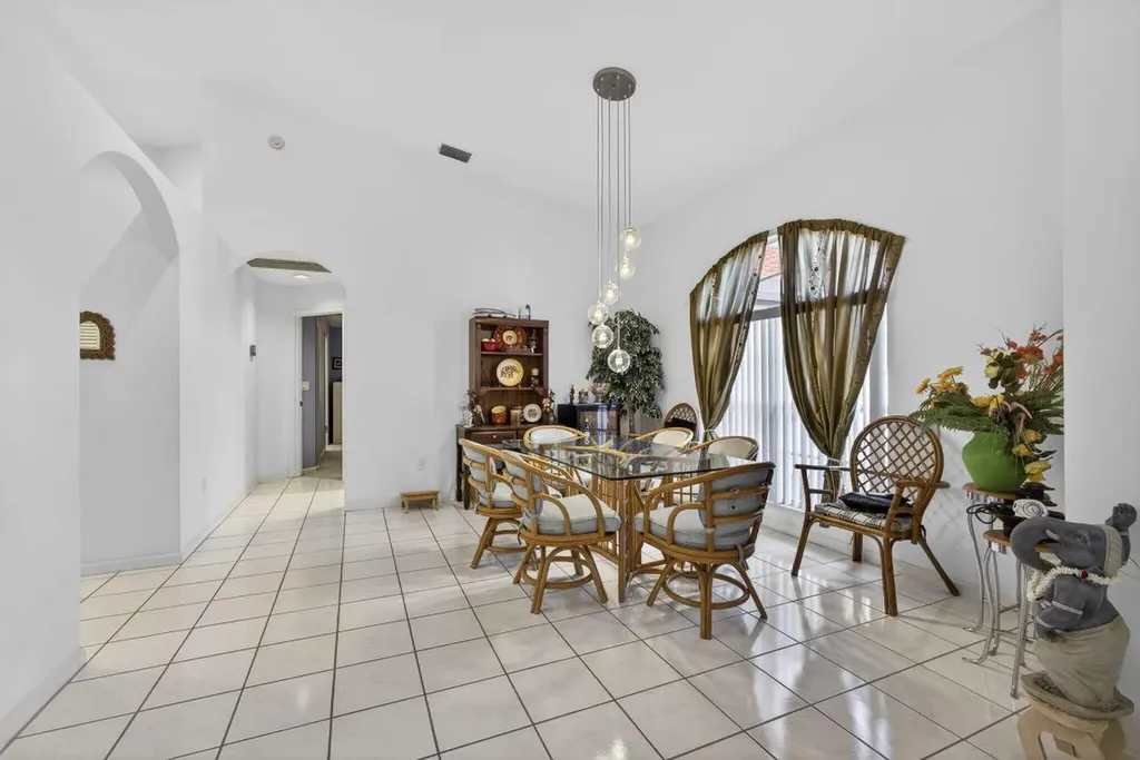 1940 S Club Drive Wellington FL 33414