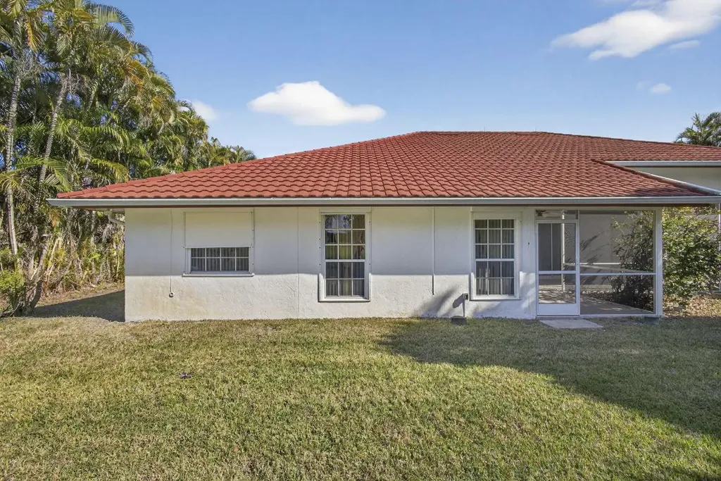 1940 S Club Drive Wellington FL 33414