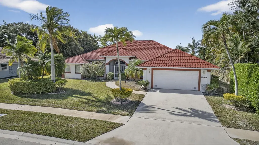 1940 S Club Drive Wellington FL 33414