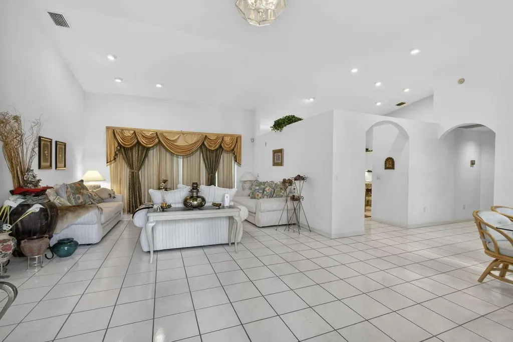 1940 S Club Drive Wellington FL 33414