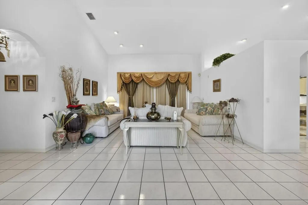 1940 S Club Drive Wellington FL 33414