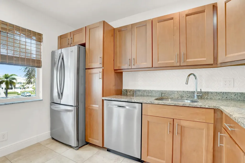 32 Colonial Club Drive Boynton Beach FL 33435