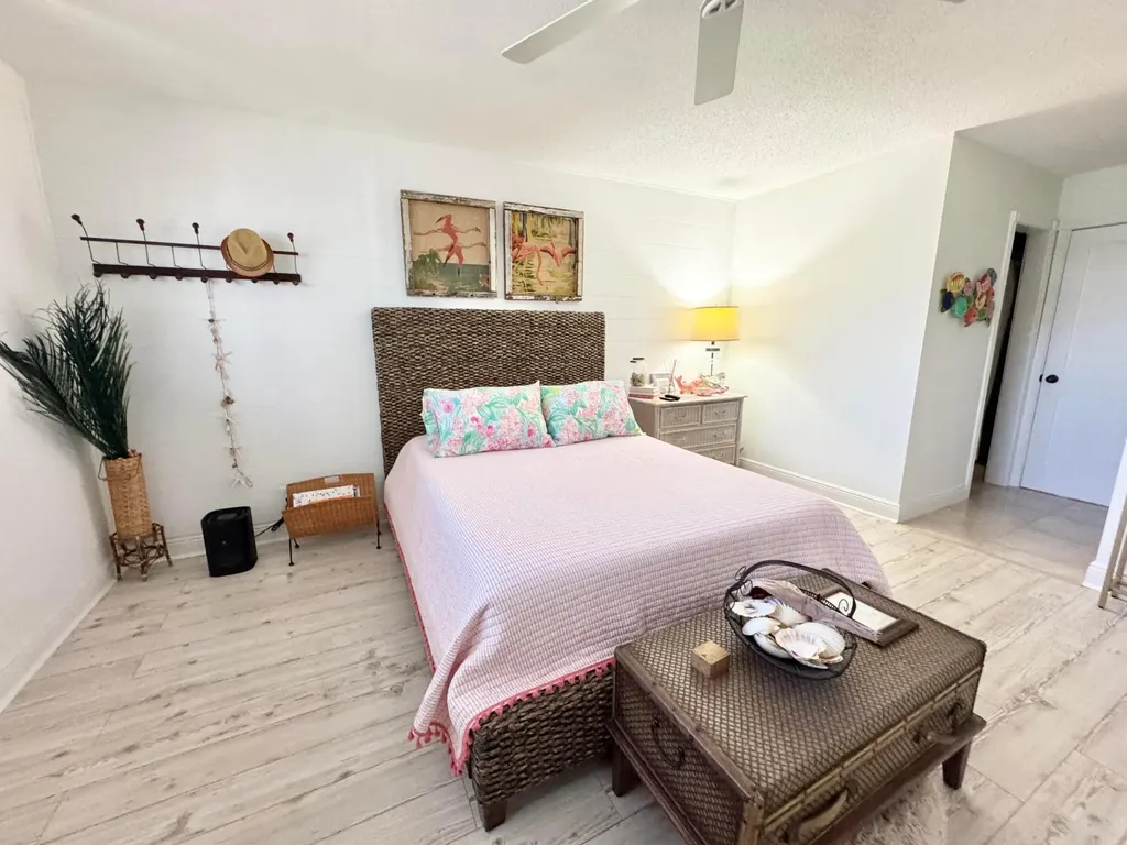 32 Colonial Club Drive Boynton Beach FL 33435