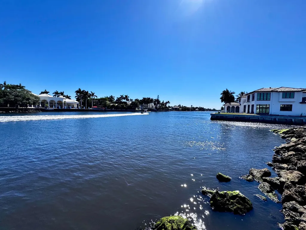 32 Colonial Club Drive Boynton Beach FL 33435