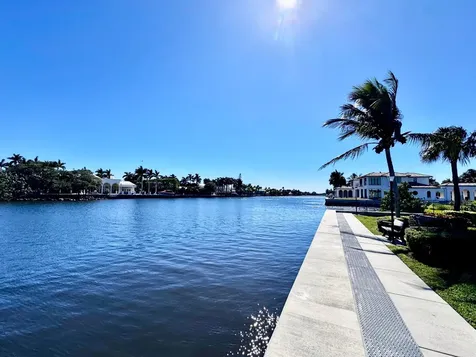 32 Colonial Club Drive Boynton Beach FL 33435