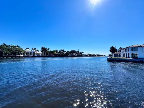 32 Colonial Club Drive Boynton Beach FL 33435