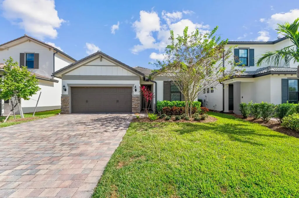 4762 Roldan Court Lake Worth FL 33467