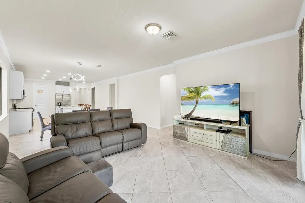 4762 Roldan Court Lake Worth FL 33467