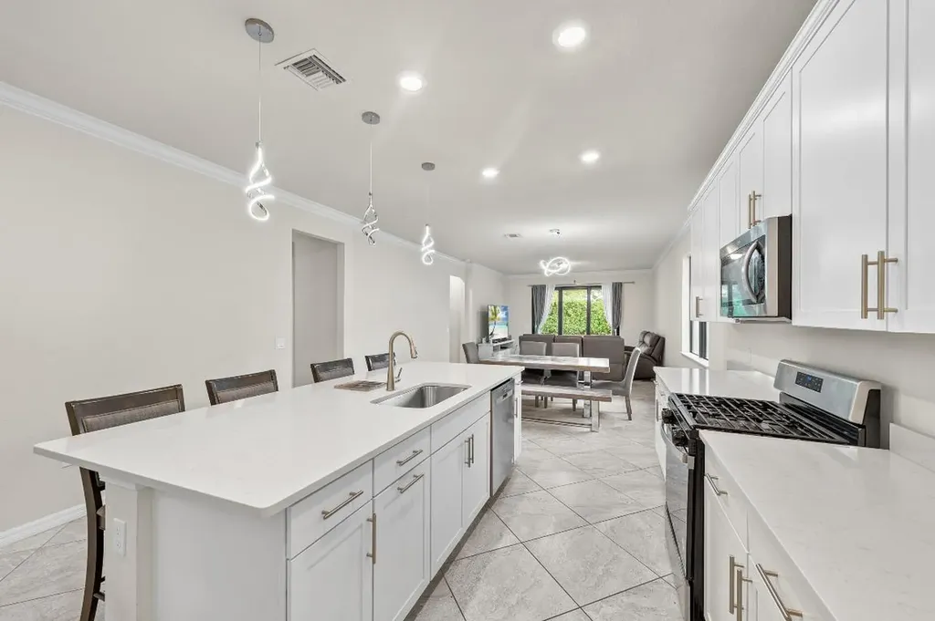 4762 Roldan Court Lake Worth FL 33467