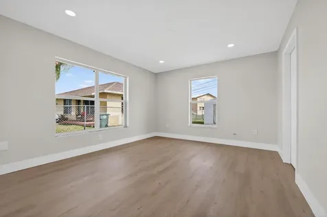 603 SW 10th Street Belle Glade FL 33430