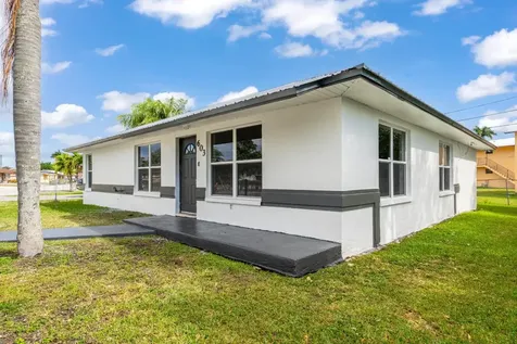 603 SW 10th Street Belle Glade FL 33430