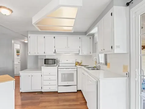 196 NE Emerald Drive Jensen Beach FL 34957