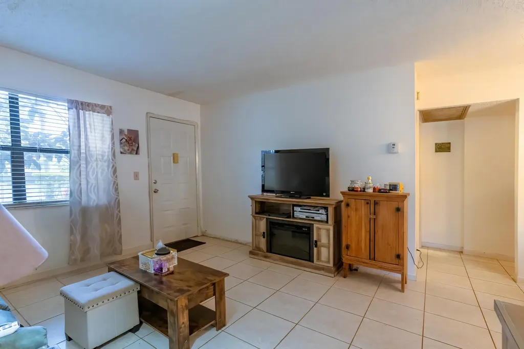 7137 Golf Colony Court Lake Worth FL 33467