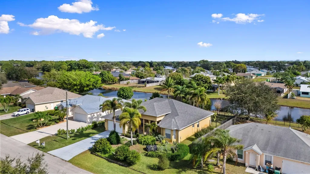 2019 SE Mantua Street Port St Lucie FL 34952