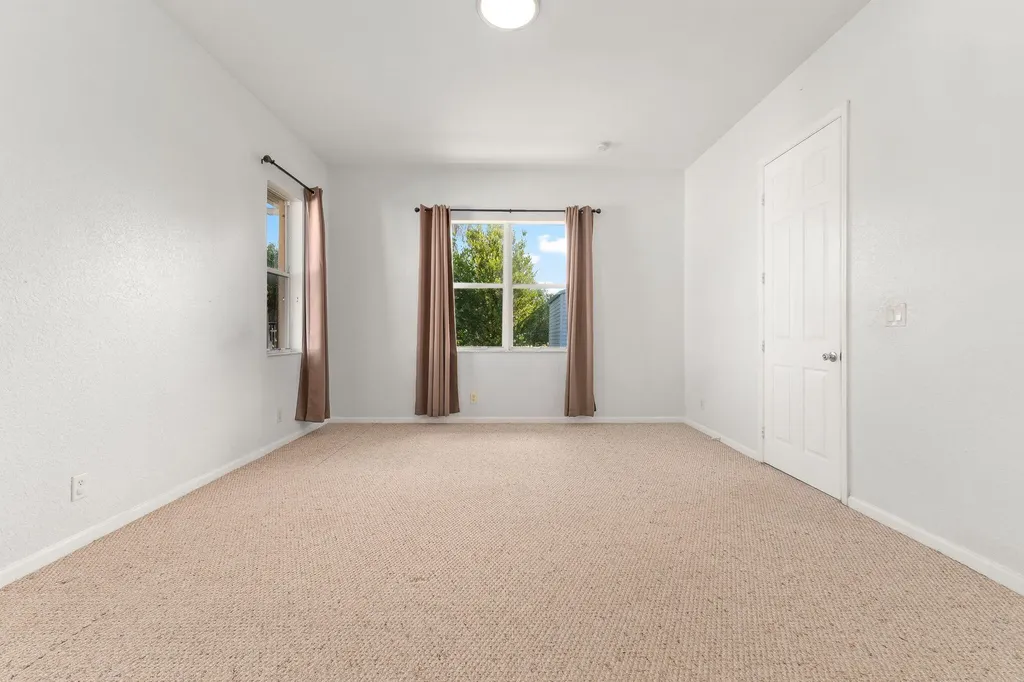 2019 SE Mantua Street Port St Lucie FL 34952
