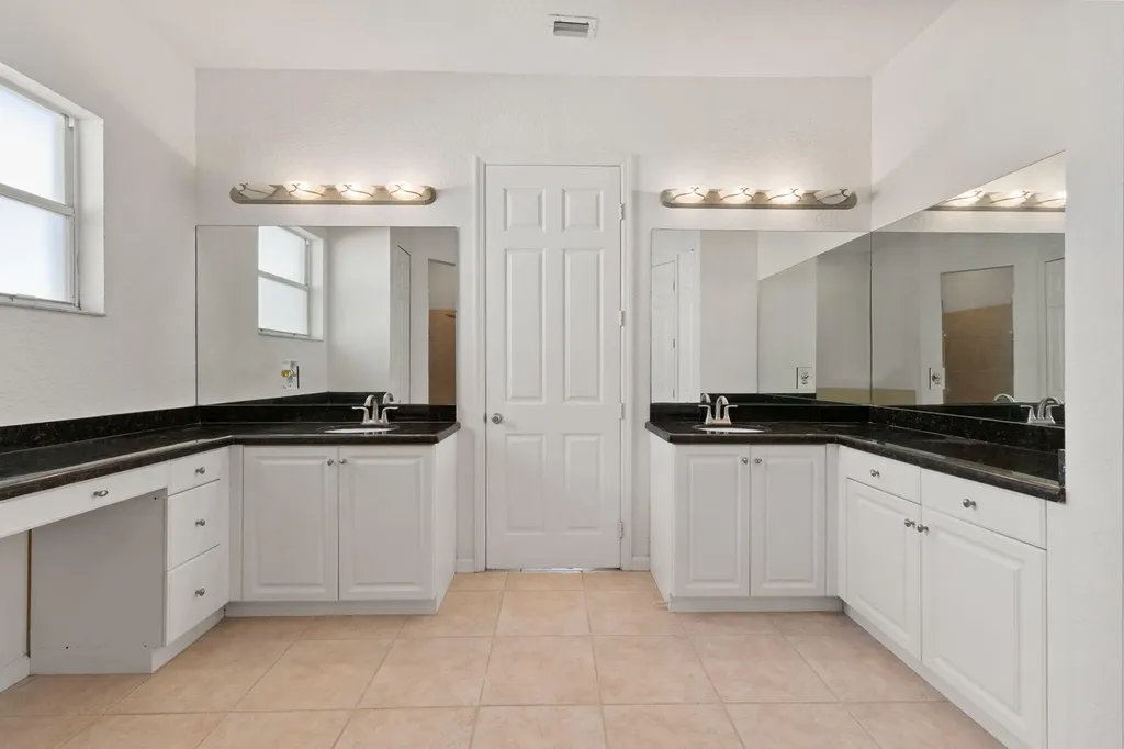 2019 SE Mantua Street Port St Lucie FL 34952