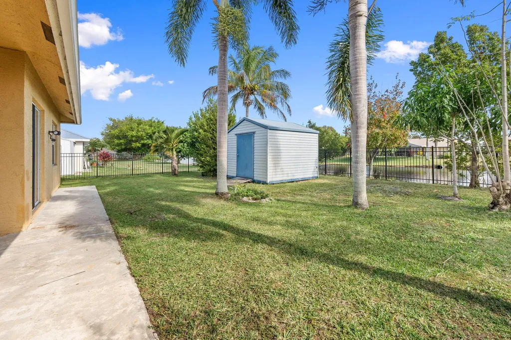 2019 SE Mantua Street Port St Lucie FL 34952