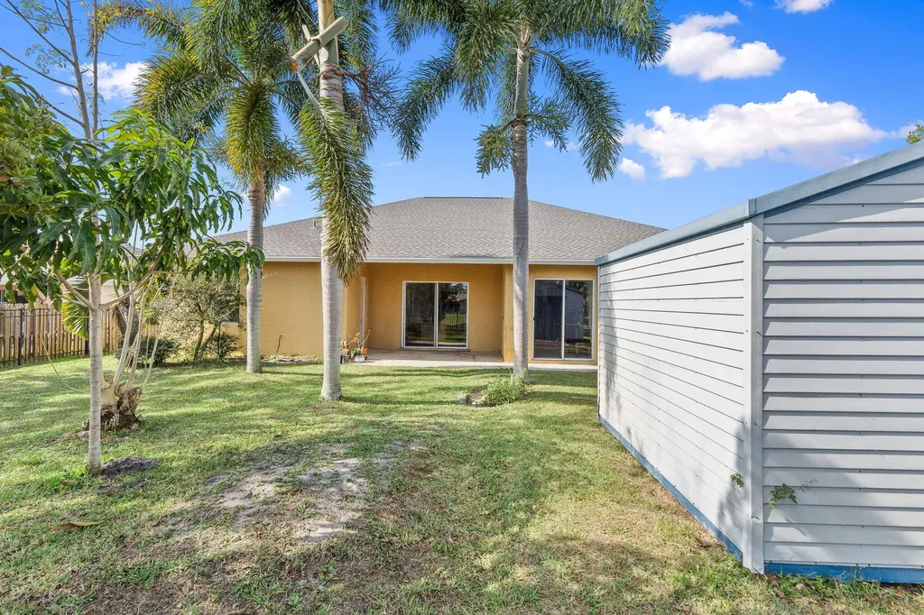 2019 SE Mantua Street Port St Lucie FL 34952