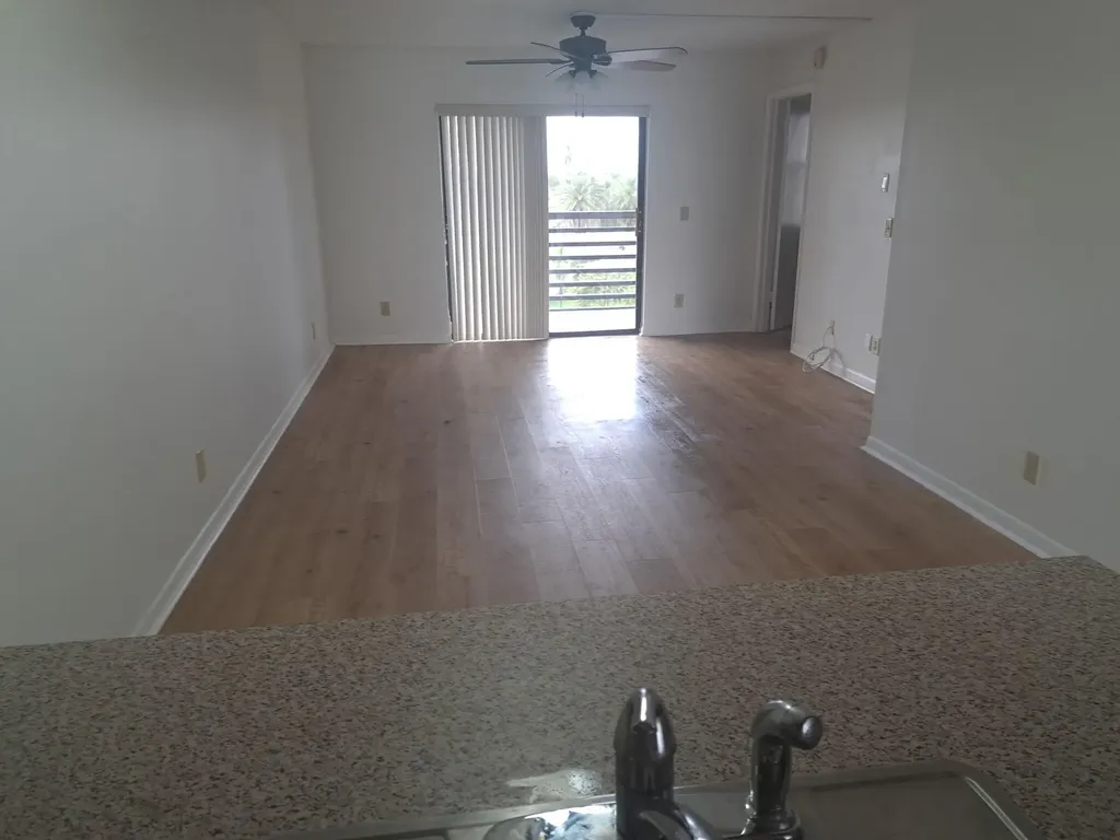 2711 NW 104th Avenue Sunrise FL 33322