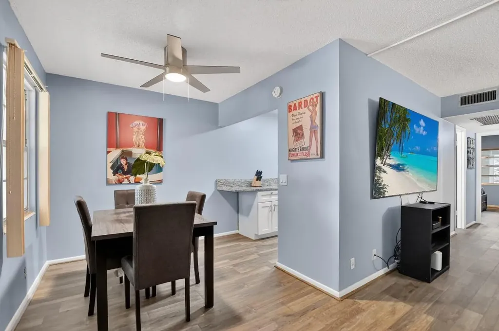 262 Ventnor R Deerfield Beach FL 33442