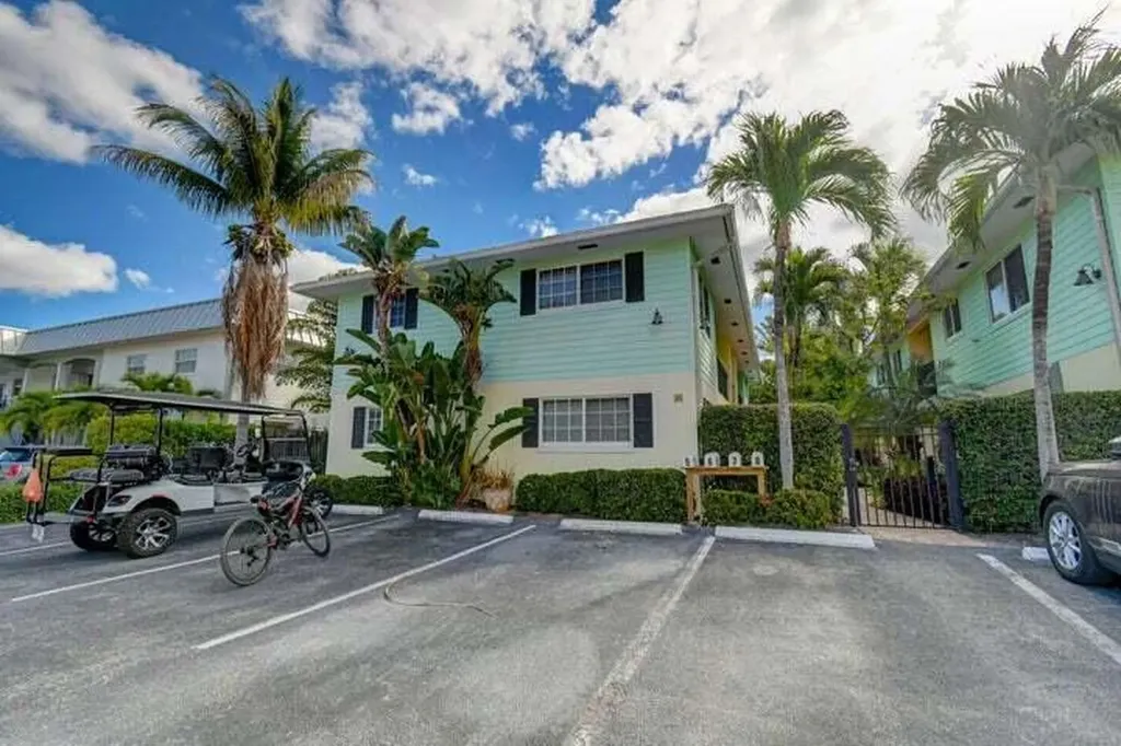 45 SE 7th Avenue Delray Beach FL 33483