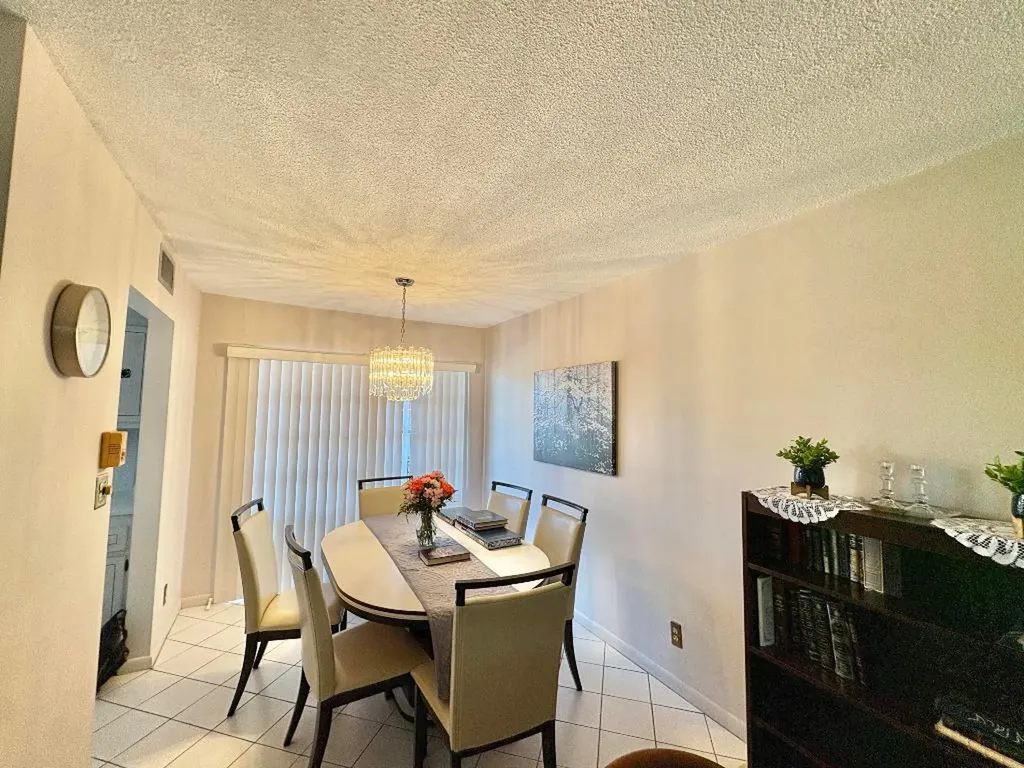19 Golfs Edge F West Palm Beach FL 33417