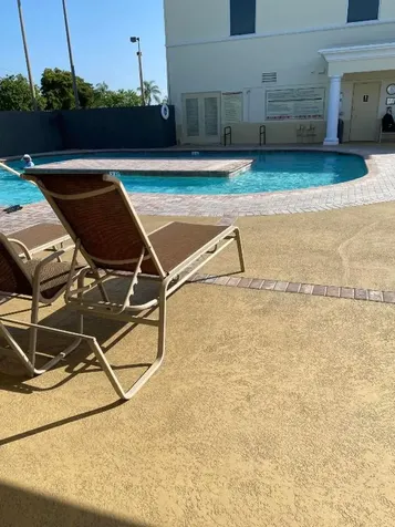 19 Golfs Edge F West Palm Beach FL 33417